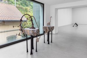 Exhibition view: Francis Upritchard, _A Loose Hold,_ Kunsthaus Pasquart, Bienne (18 September–20 November 2022). Courtesy the artist and Kate MacGarry. Photos: Angus Mill.
